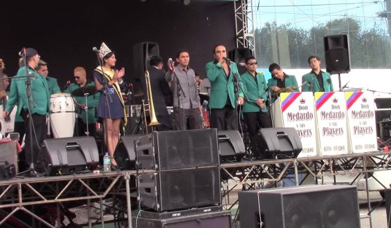 Don Medardo murió en su esencia de cumbia andina