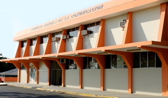 FACCO, carencias académicas sobrevaloradas