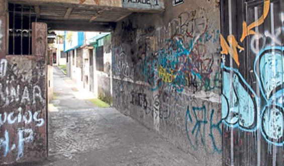 Allá donde el miedo y el peligro son parte del trazado urbano