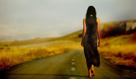 Cada pasajero carga su propio cuento en el terminal de Puyo