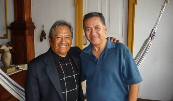 El descanso de Armando Manzanero en el barrio Las Peñas de Guayaquil