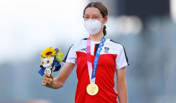Anna, heroína de las matemáticas y del ciclismo mundial