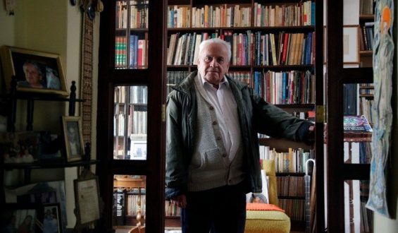 Julio Pazos, el poeta marcado por el terremoto de Ambato