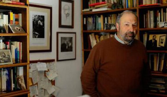 «Un escritor incómodo», por Javier Vásconez