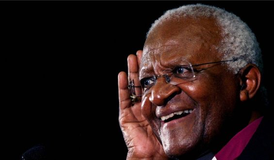 Desmond Tutú, el luto de año nuevo