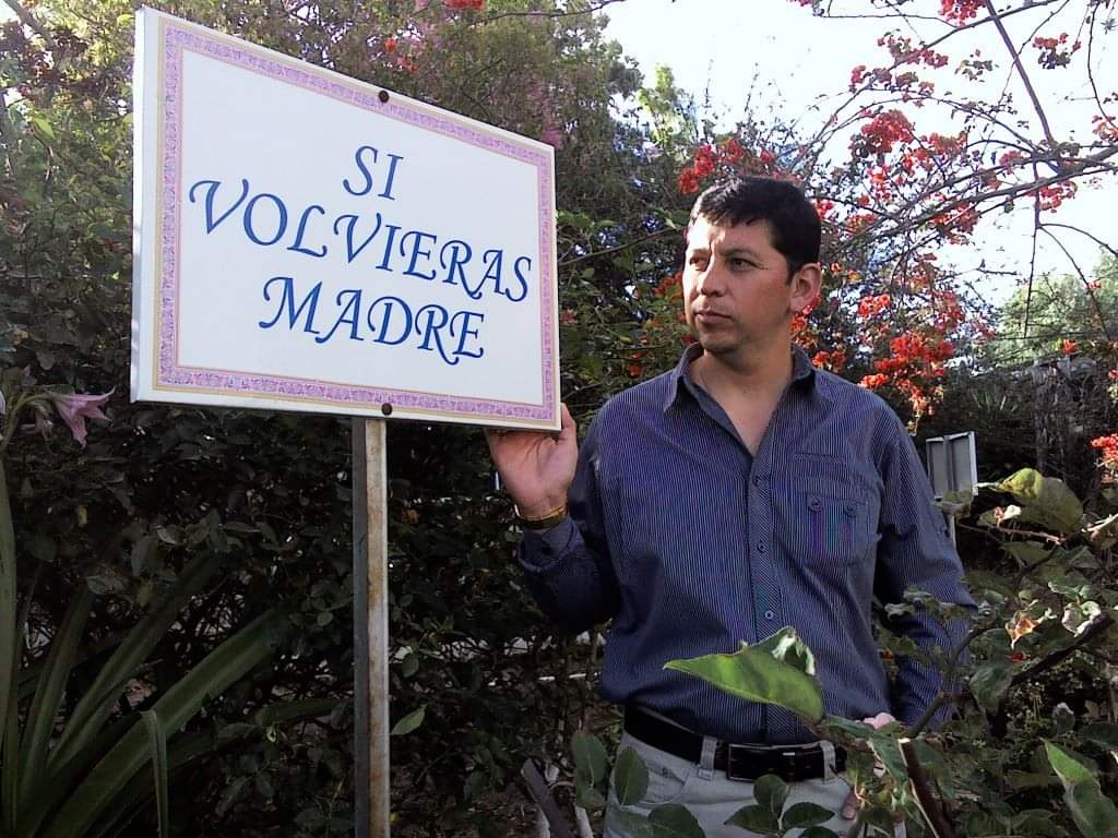 Mi madre tiene otra casa, pero vive conmigo. Por Diego Montenegro Andrade