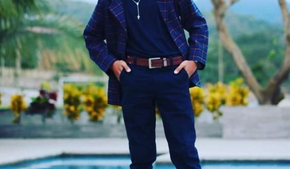 Maddox, el chico del cabello largo. Una crónica de Freddy Solórzano