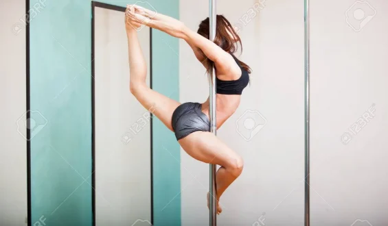 «Maniquí». Un cuento de Viviana Garcés-Vargas